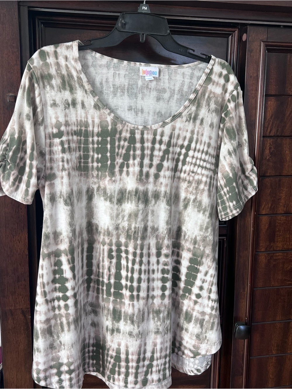 Ladies size XL- olive and cream tie-dye LuLaRoe Flare shirt